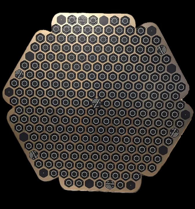 An open-source 240-antenna array to bounce signals off the Moon