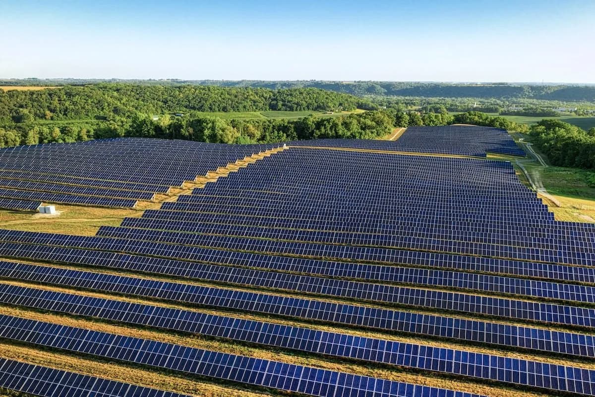 For the first time in the U.S., renewables generate more power than natural gas